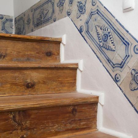 C3 Bairro Alto Cozy Romantic Loft In 18Th Century Building Lisboa Eksteriør bilde
