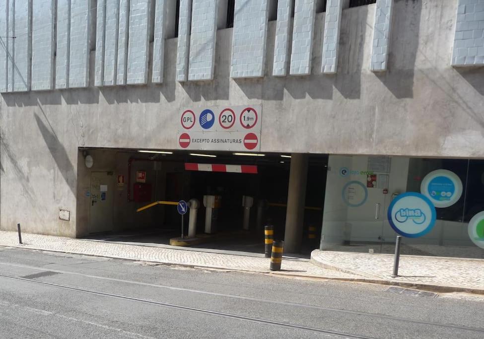 C3 Bairro Alto Cozy Romantic Loft In 18Th Century Building Lisboa Eksteriør bilde